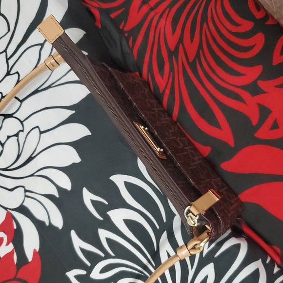 Calvin Klein Brown Signature Crossbody Bag - Picture 4 of 8